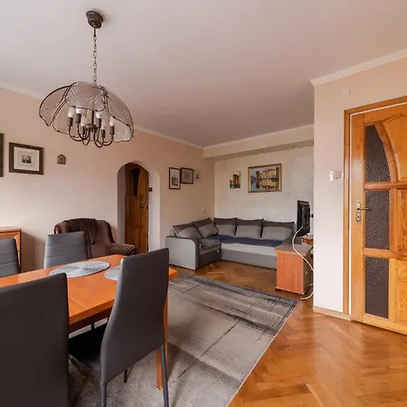 Apartment Mieszkanie Przy Wiezach *